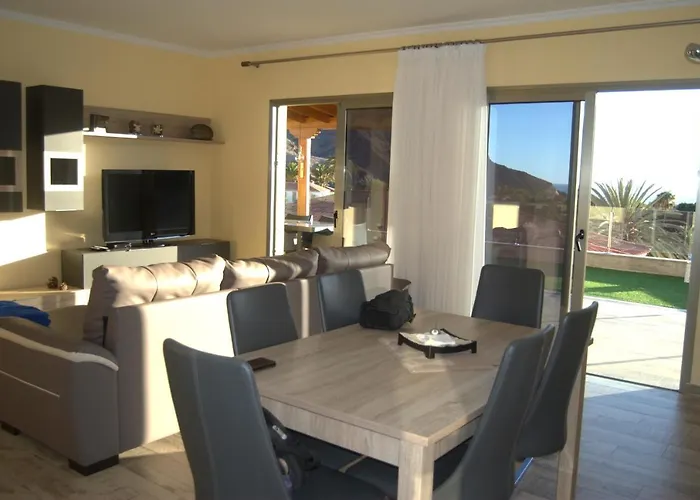 Villa Sunset Tauro